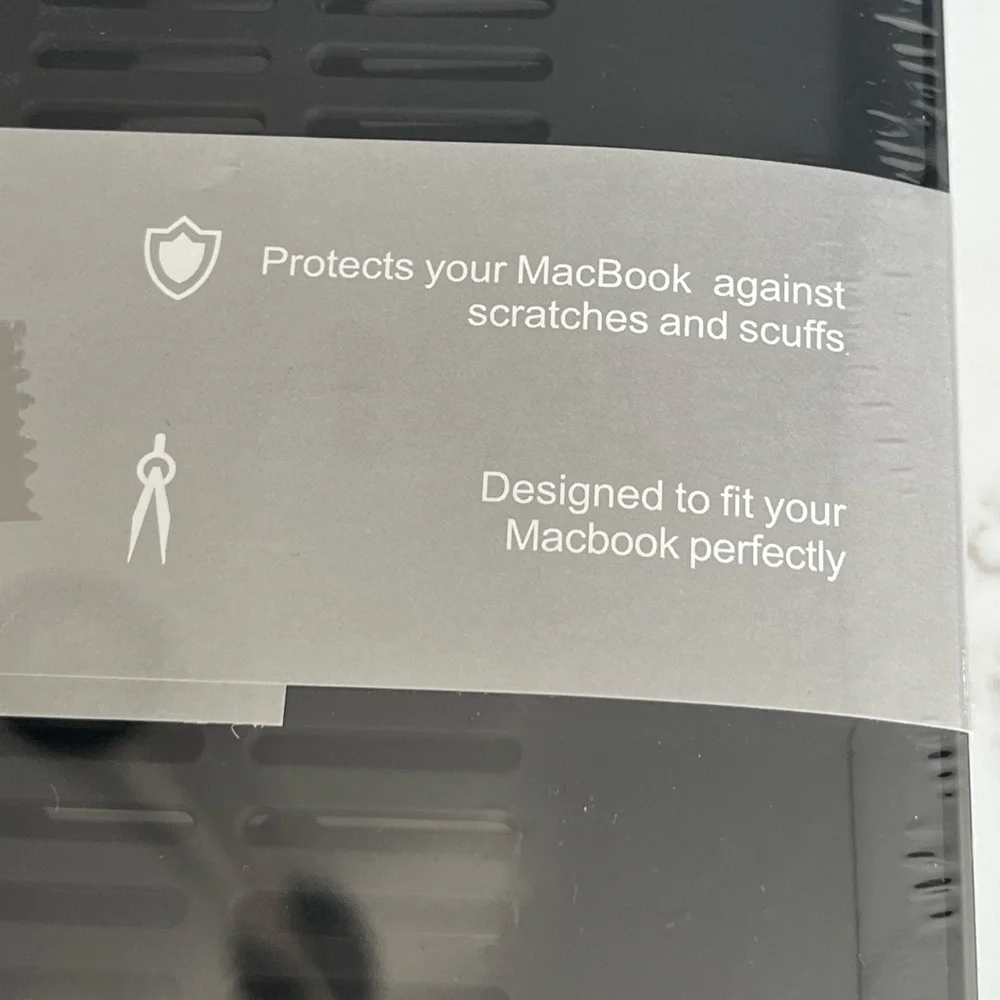NWOT hard shell case for MacBook Air 13.